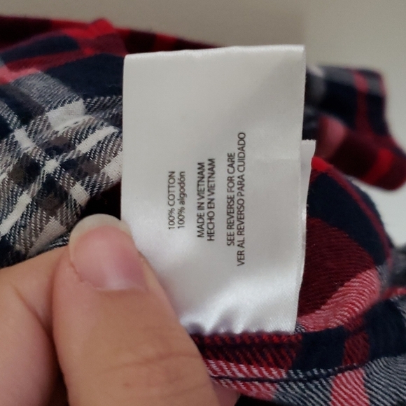 Woolrich flannel button down shirt. - Picture 9 of 10